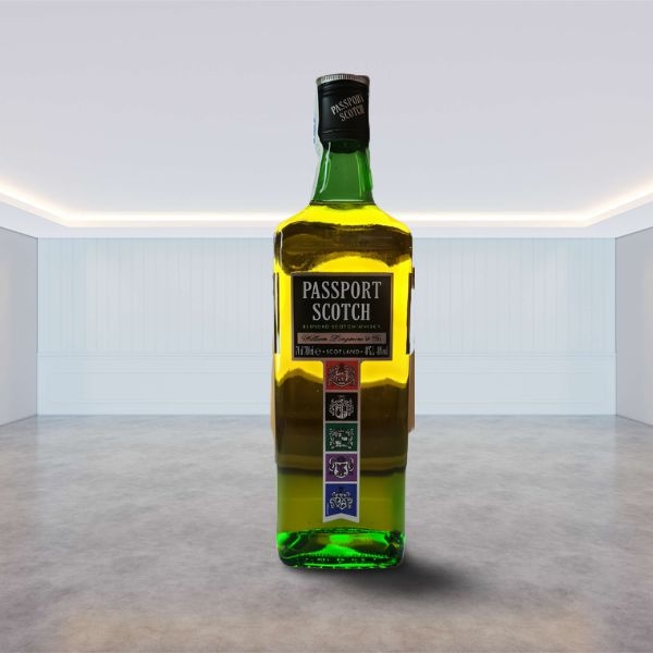 WHISKY PASSPORT 70CL.